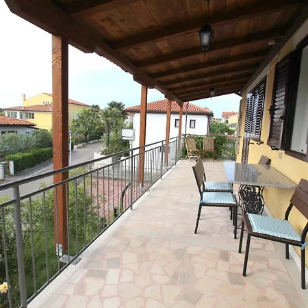 Milan A4, 50 M From The Apartment *