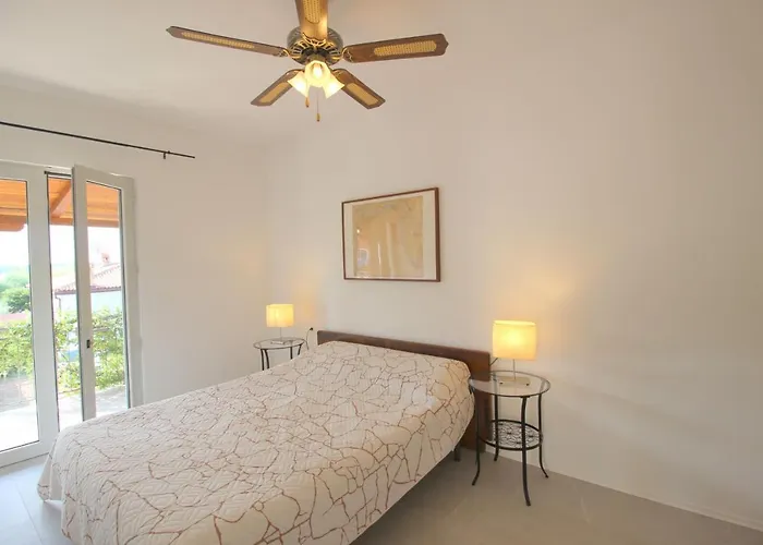 Milan A4, 50 M From The Apartment