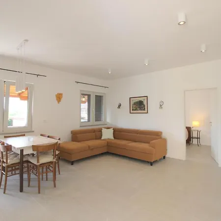 Milan A4, 50 M From The Novigrad Istria