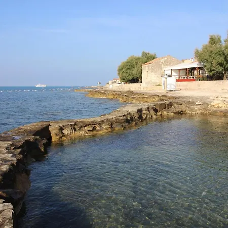 Milan A4, 50 M From The Novigrad (Istria)