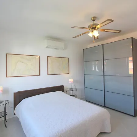 Milan A4, 50 M From The * Novigrad Istria