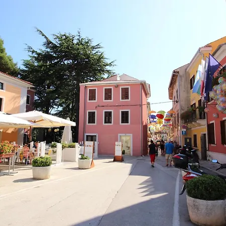Milan A4, 50 M From The * Novigrad Istria