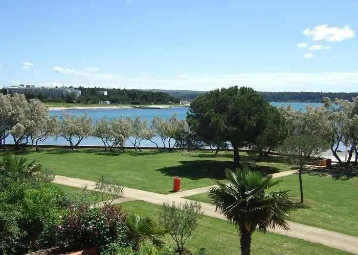 Milan A4, 50 M From The Daire *